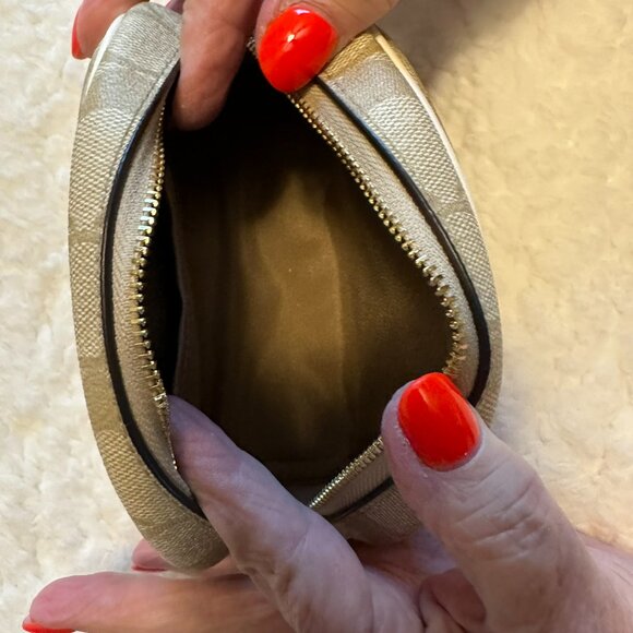 Coach Signature Pouch - Picture 2 of 3